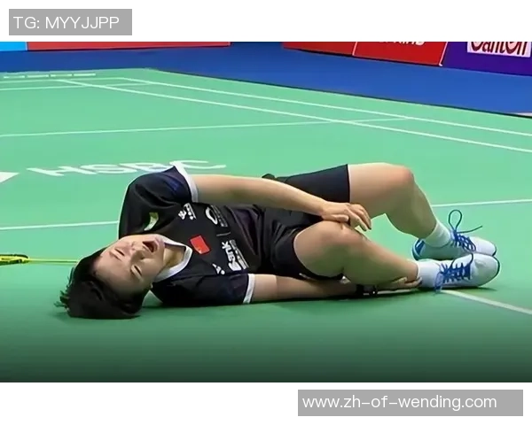 何冰娇不敌陈雨菲，含泪宣告离别赛场：我的职业生涯十分满意，没有任何懊悔和惋惜；广东队女双名将陈清晨同日“离别”，称现已没有惋惜